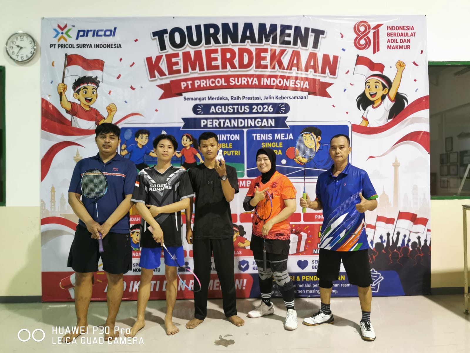 Foto kenangan seluruh peserta di penghujung acara